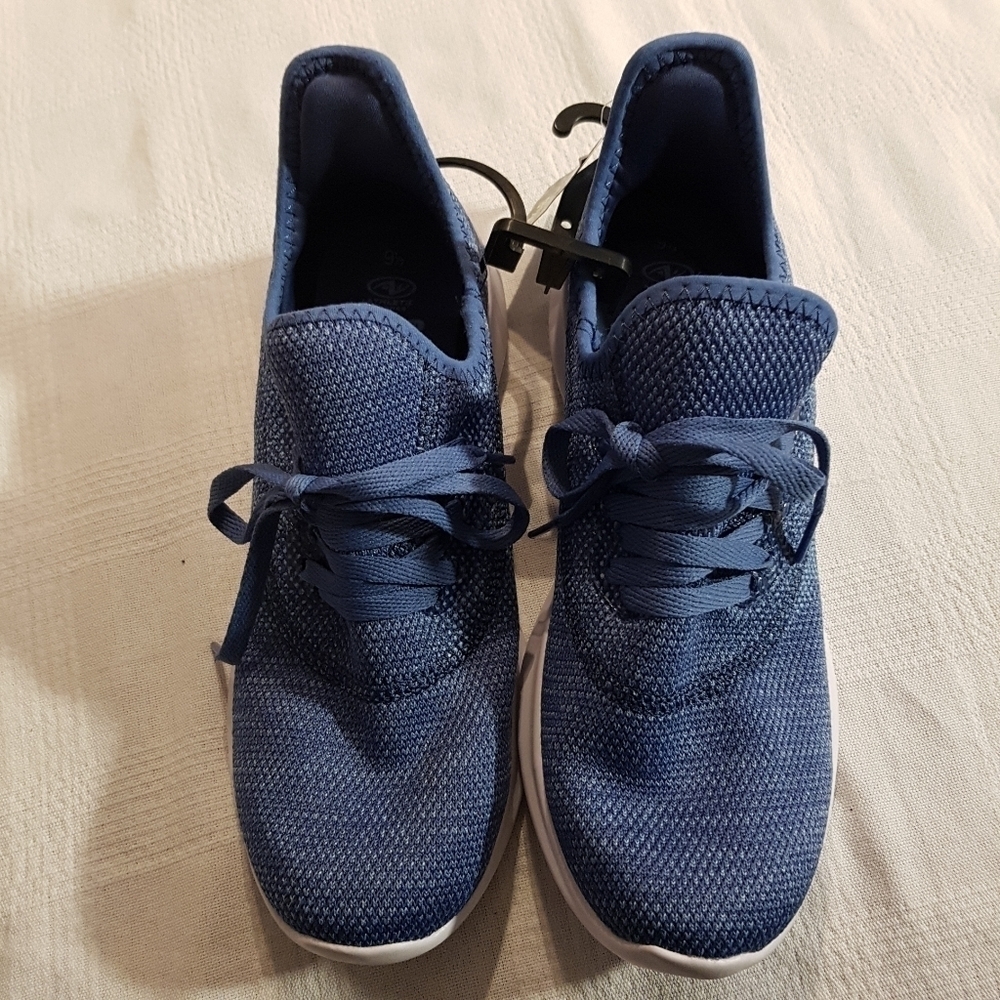 Athletic Works women's size 9 1/2 light blue slip on shoes NEW